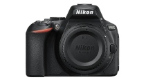 NIKON D5600